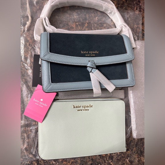 NWT Kate Spade green color block flap crossbody bag and NWT mint wristlet set - Picture 3 of 15